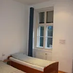 Kiona Apartament *