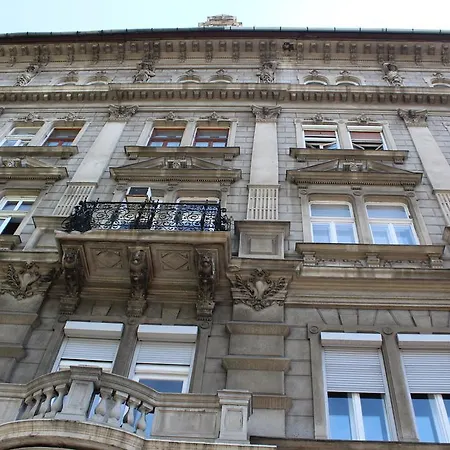 Kiona Apartman