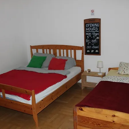 Kiona Budapest